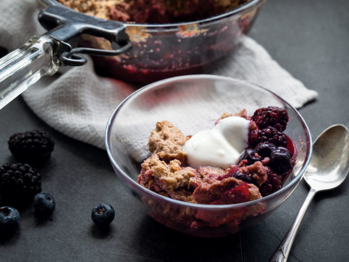 Fruit and Flax Breakfast Crumble